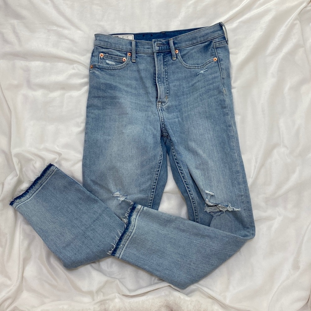Gap Cigarette high rise light wash denim